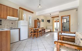Daratos Apartment 3